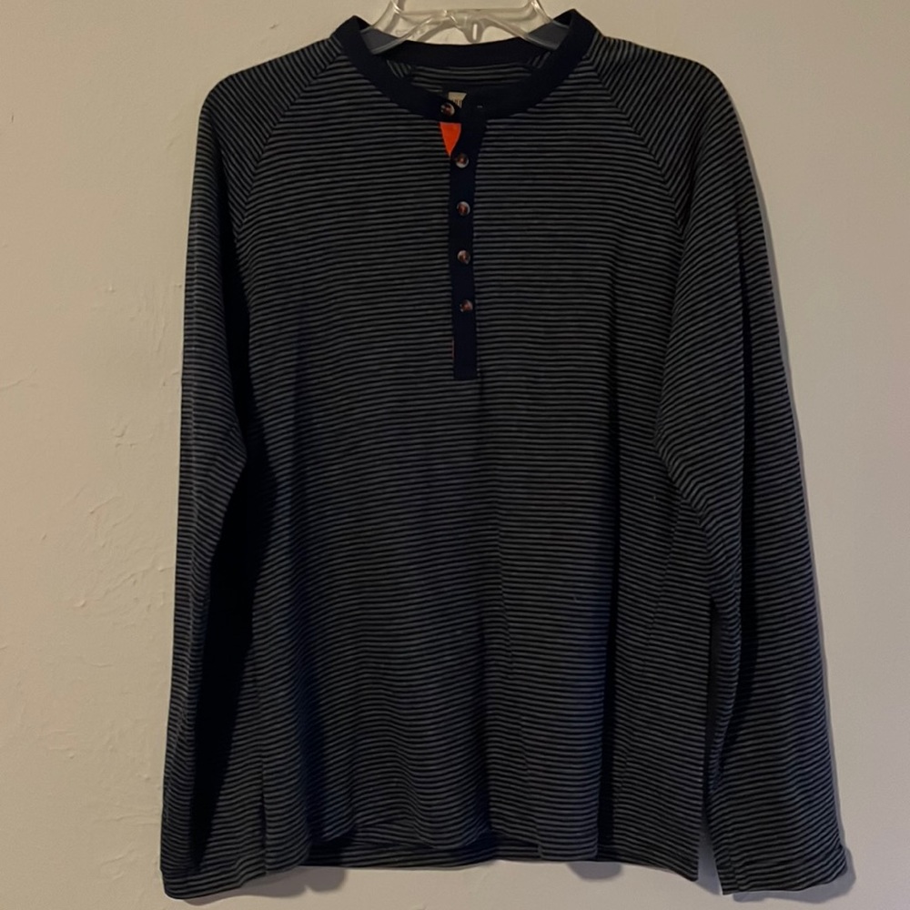Mens Hudson & Barrow Black & Gray Striped Button T Shirt Size Small